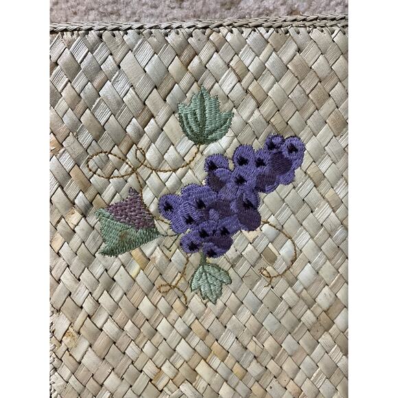 Set of 8 Placemat's Indoor Outdoor Use Hand Woven Natural Grasses & Embroidery - Picture 5 of 9